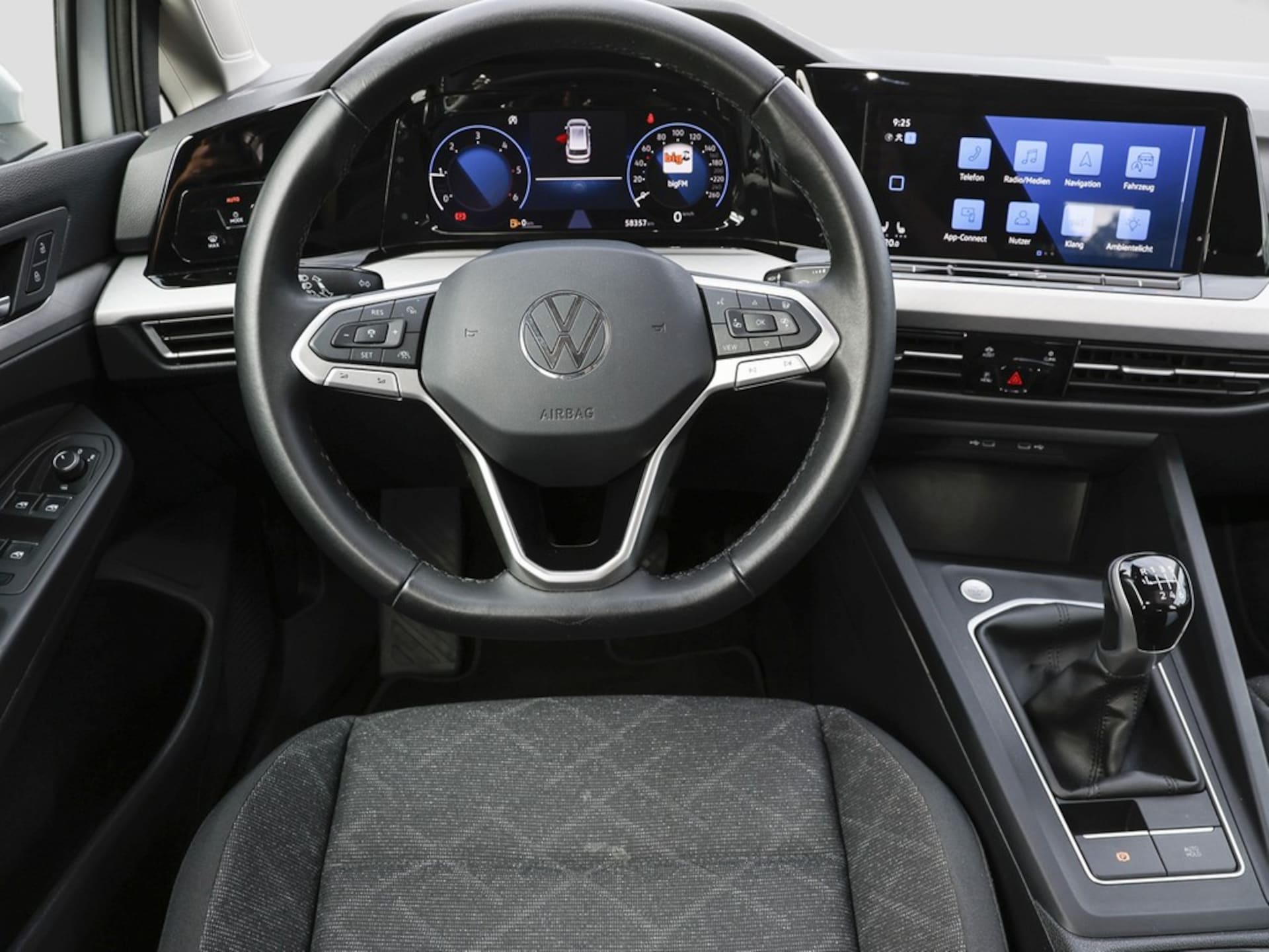 Volkswagen Golf Variant Life