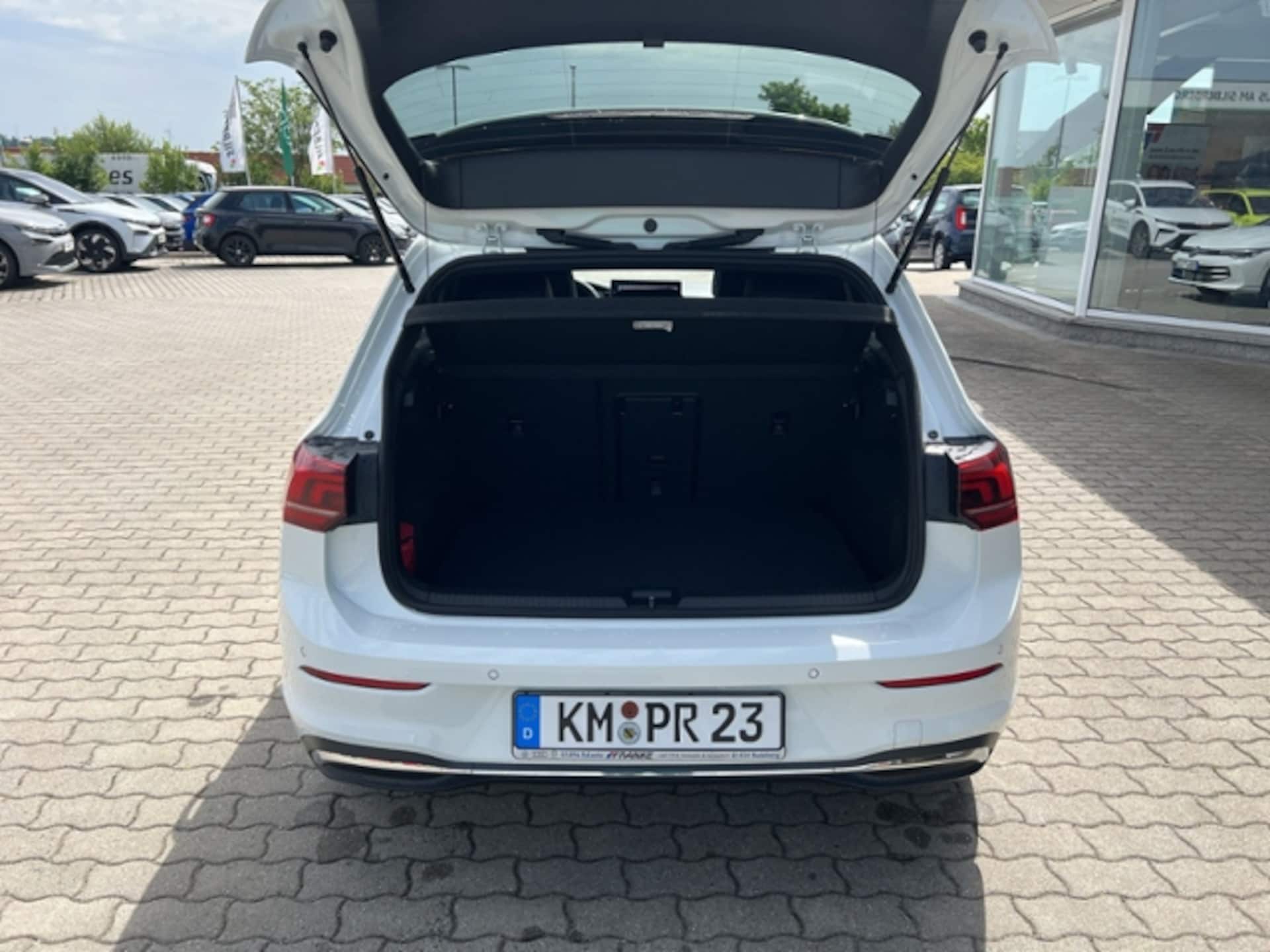 Volkswagen Golf Style