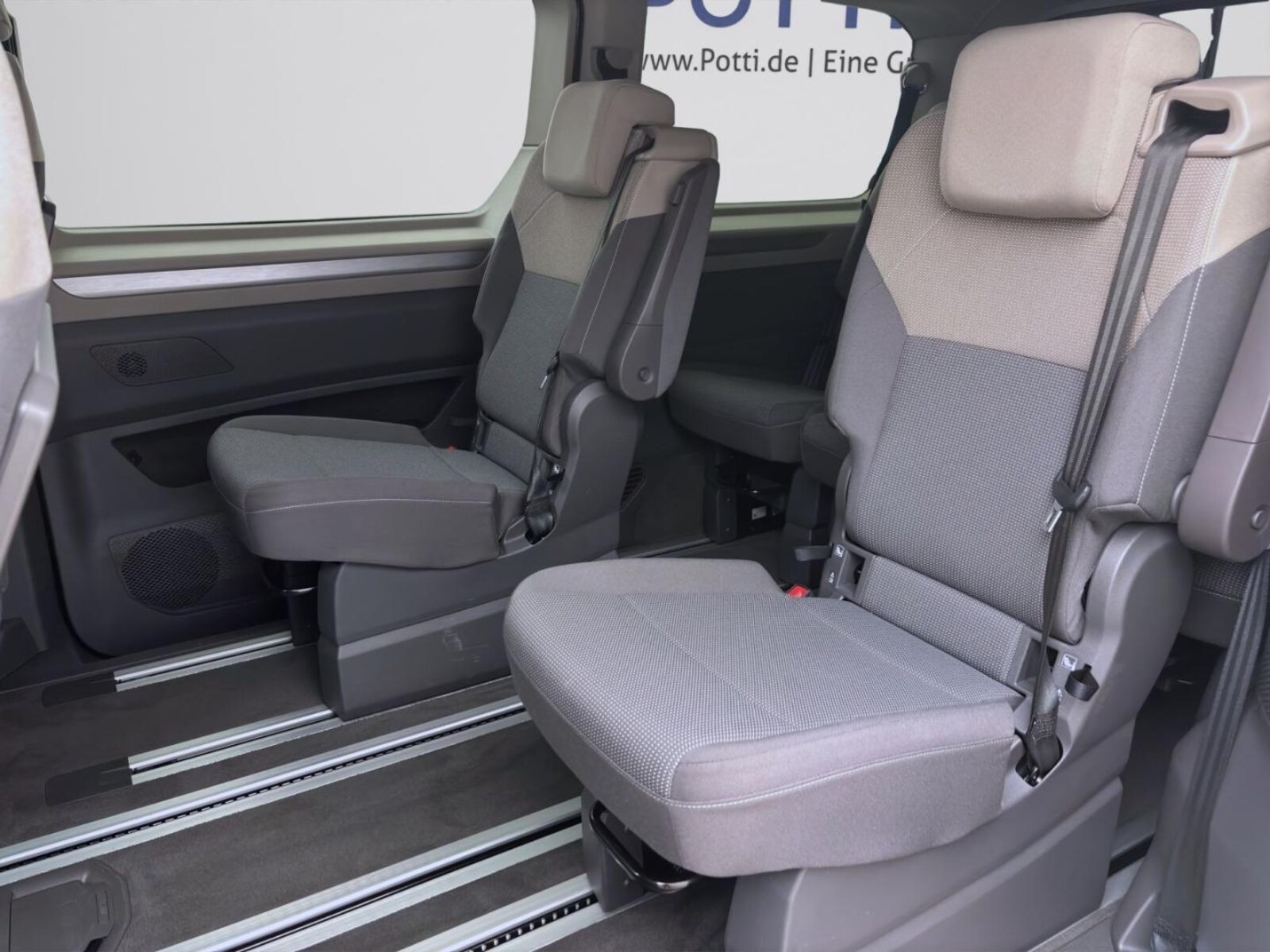 Volkswagen Multivan Langversion – Bild 15