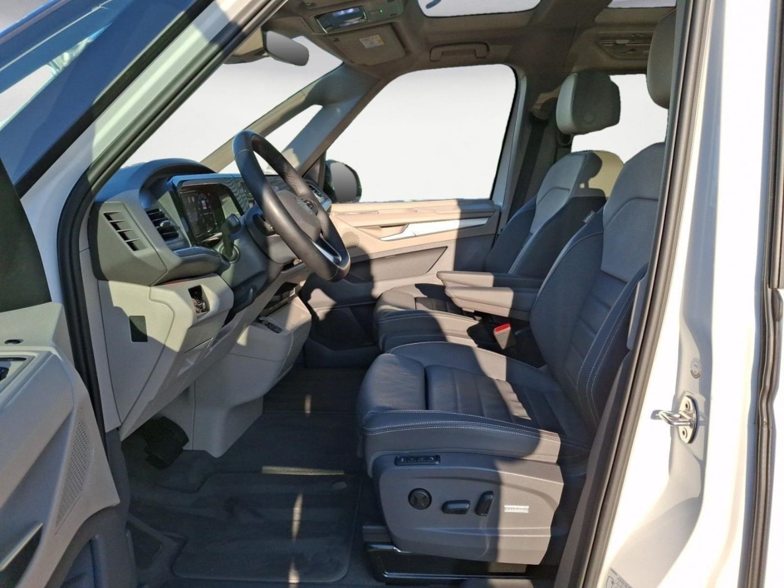 Volkswagen Multivan Langversion – Bild 10