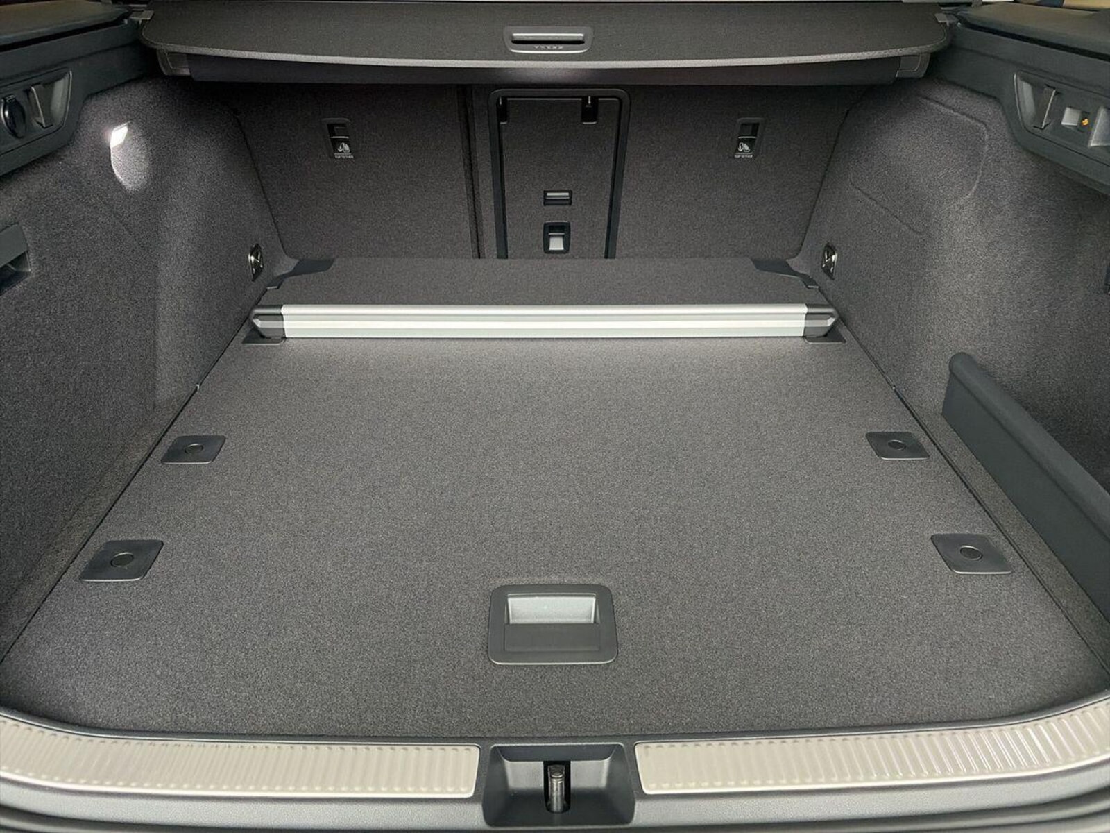 Volkswagen Passat – Bild 7