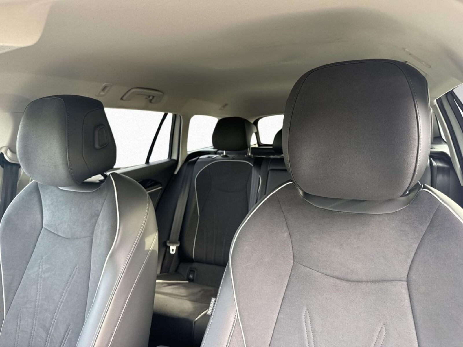 Volkswagen Passat – Bild 10