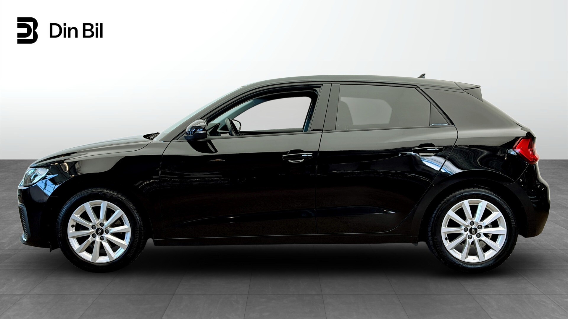 Bild som visar&nbsp;Audi A1 Sportback&nbsp;A1 Sportback 30 TFSI Proline 110 hk S tronic - för mer information kontakta din Audi Partner