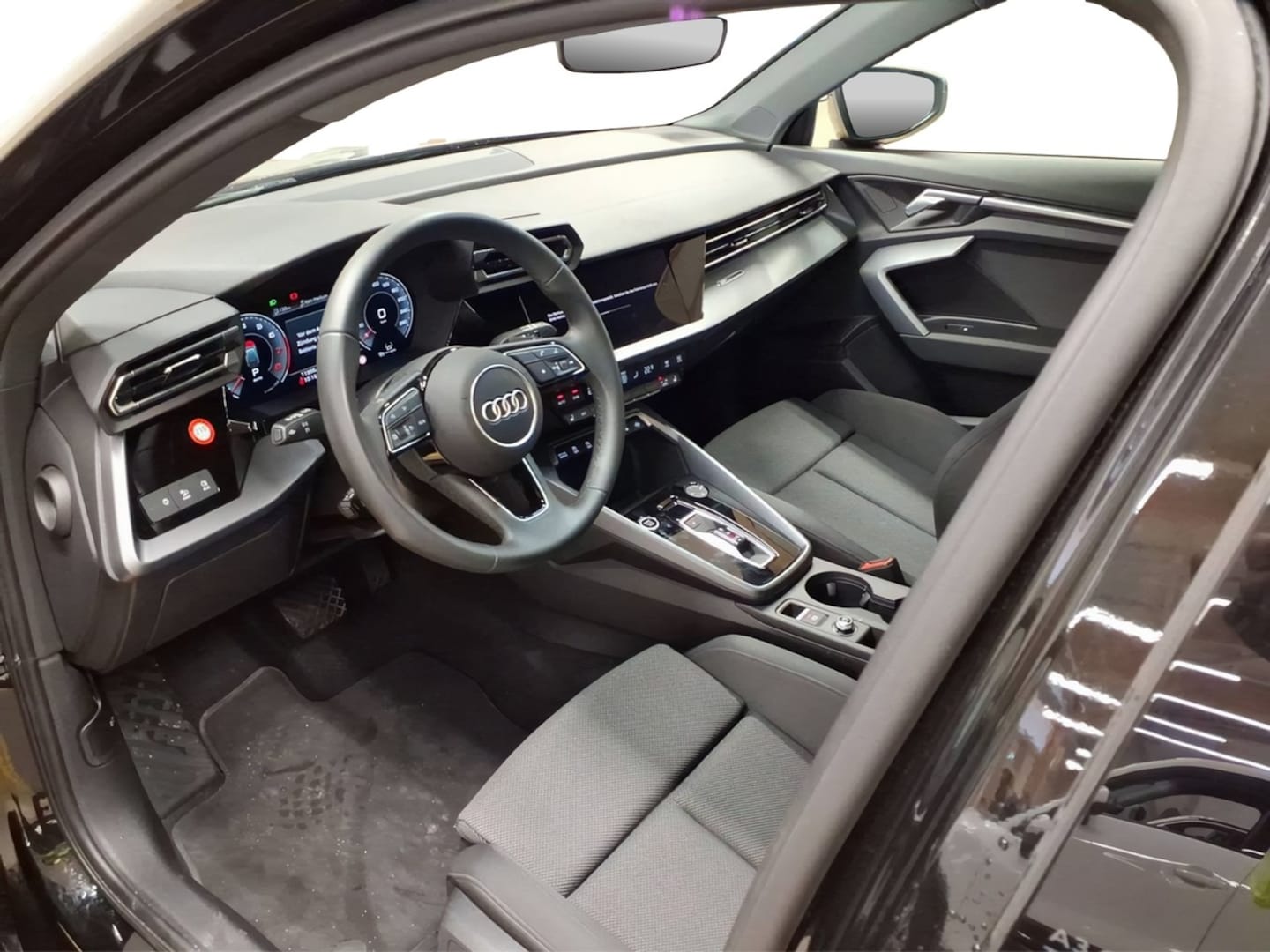 Bild über Audi A3 Sportback S line TFSI 110 kW S tronic - für weitere Informationen kontaktieren Sie den Audi Partner