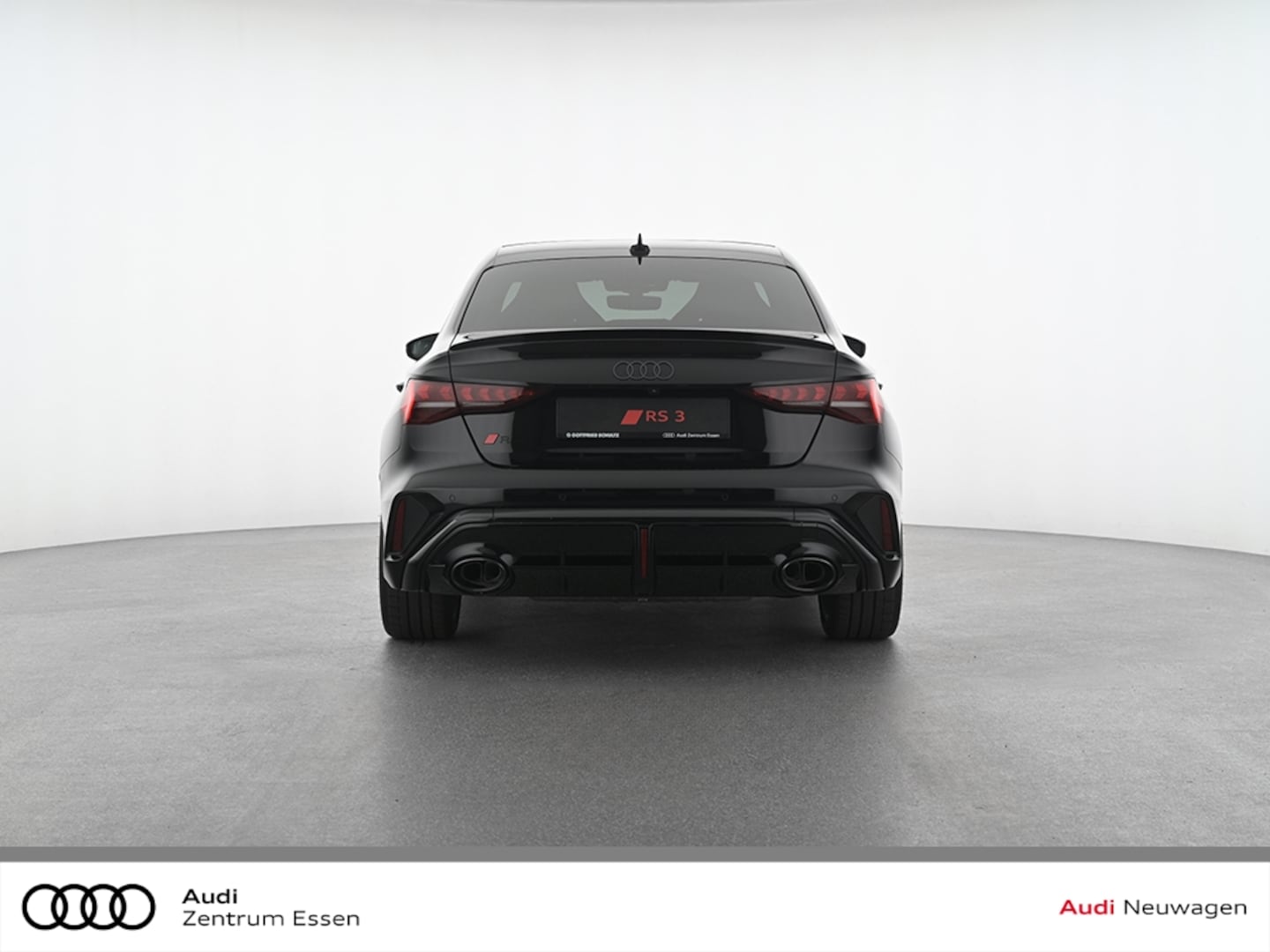 Bild über Audi RS 3 Limousine TFSI quattro 294 kW S tronic - für weitere Informationen kontaktieren Sie den Audi Partner