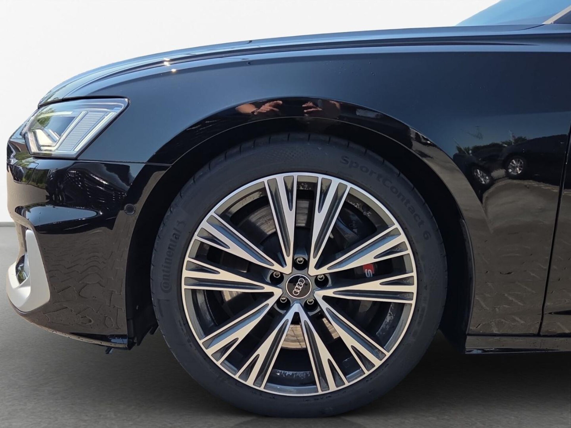 Audi S6 Avant