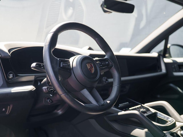 2025 Porsche Cayenne