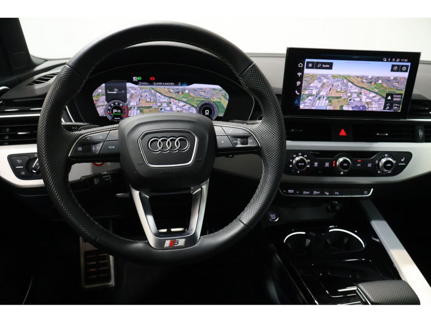 Bild über Audi A4 Avant S line 40 TFSI S tronic - für weitere Informationen kontaktieren Sie den Audi Partner