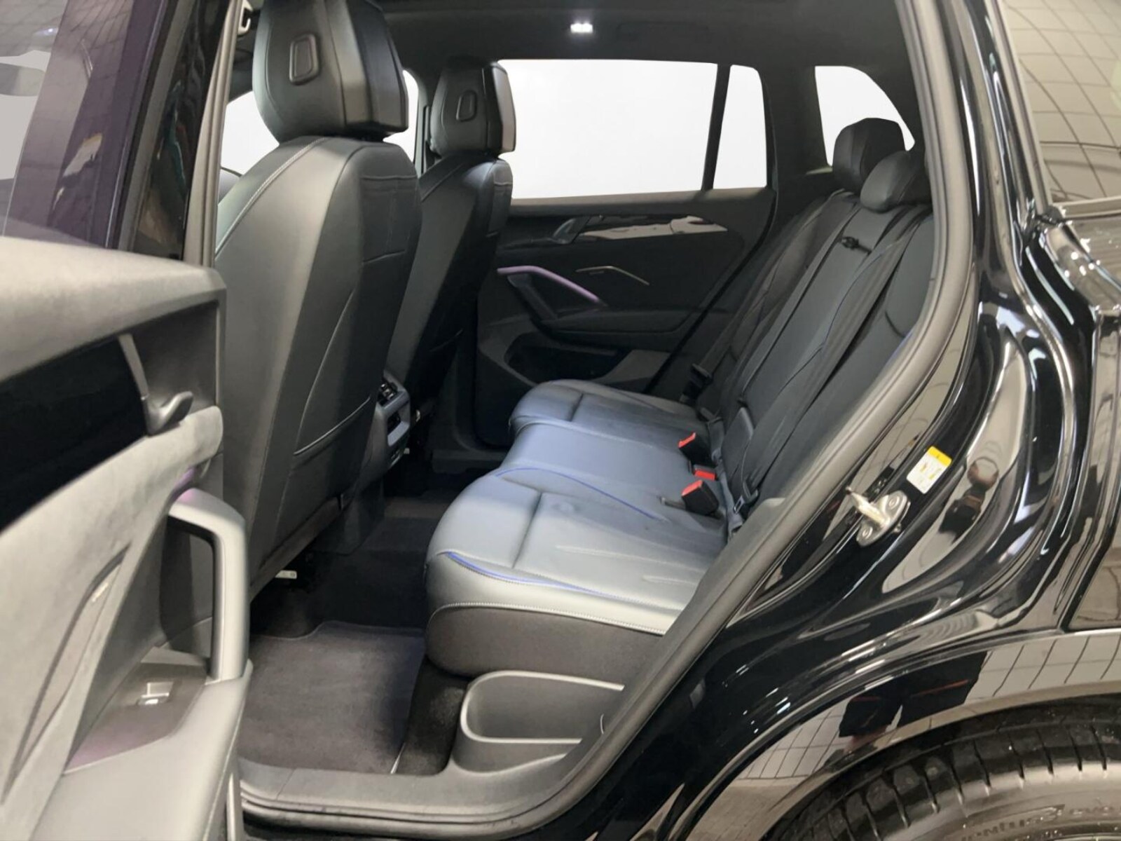 Volkswagen Tiguan – Bild 11