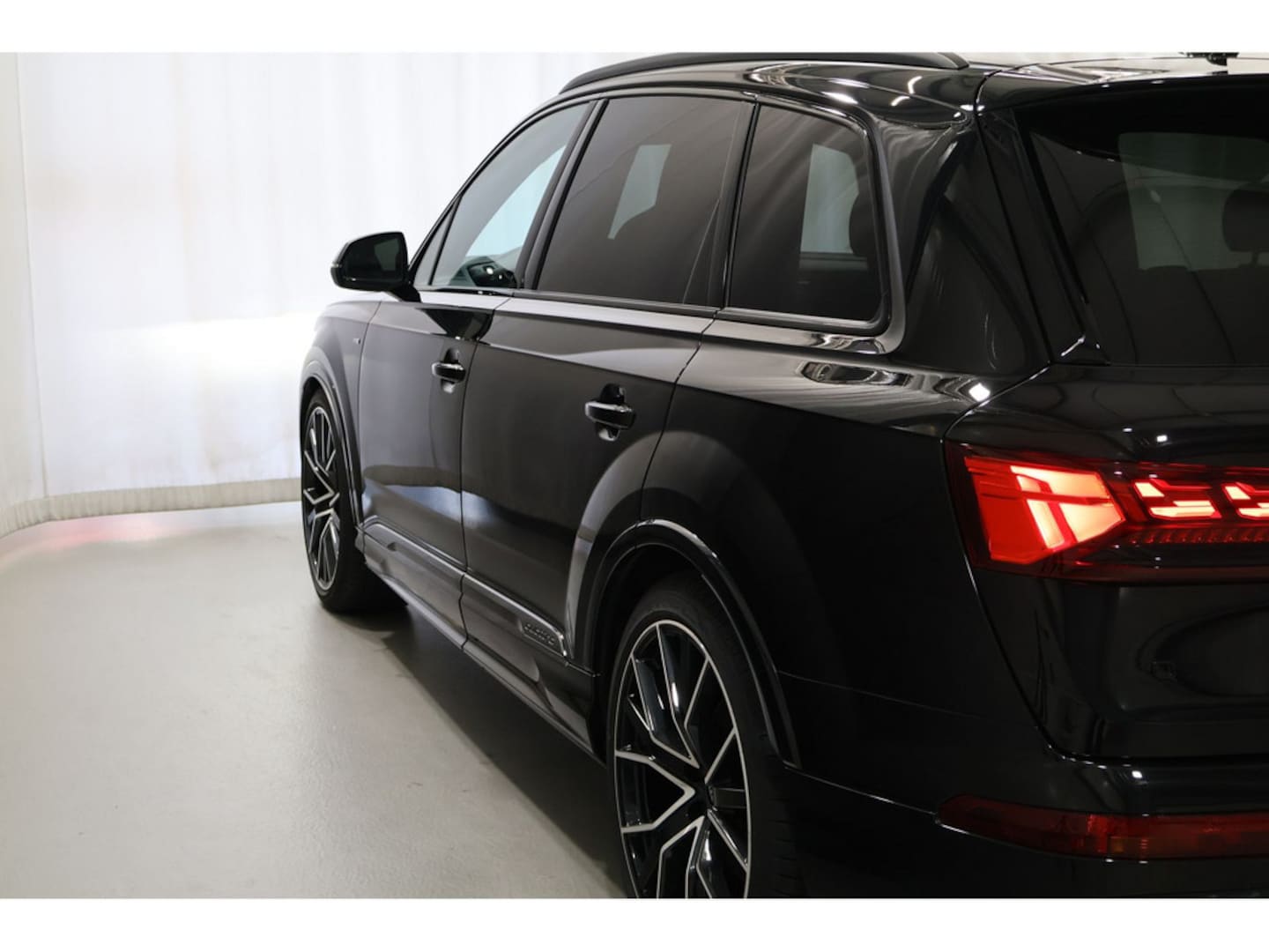 Bild über Audi Q7 SUV S line 50 TDI quattro tiptronic - für weitere Informationen kontaktieren Sie den Audi Partner