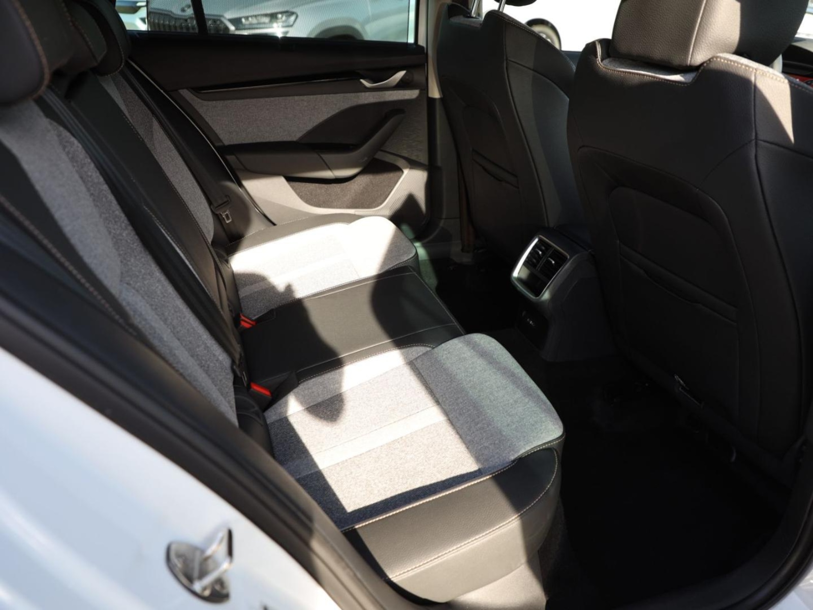 Škoda Octavia Combi – Bild 23