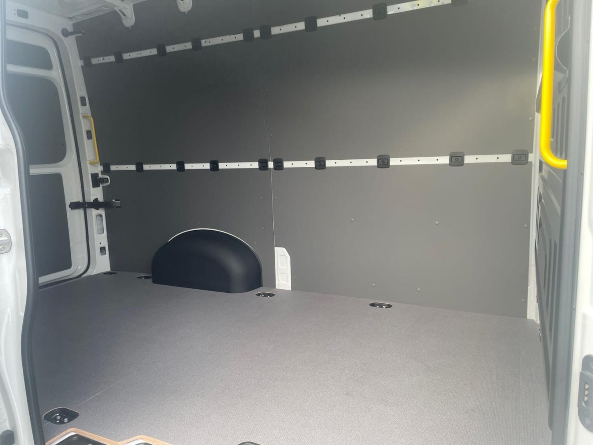 Volkswagen Crafter Kasten mittlerer Radstand
