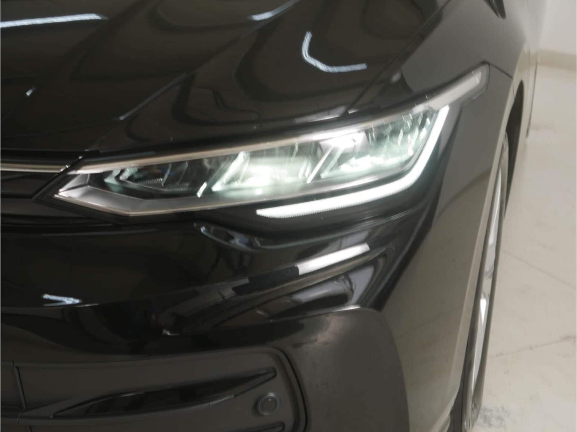 Volkswagen Golf Life