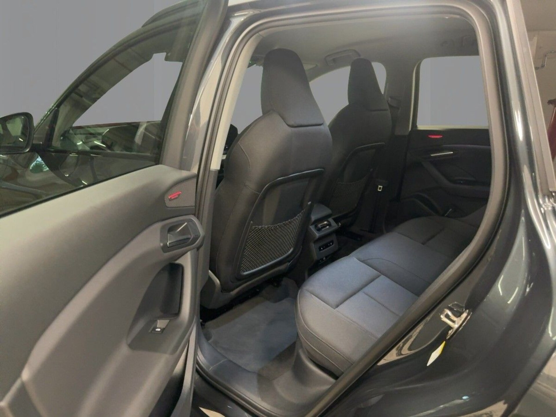 Audi Q6 SUV e-tron