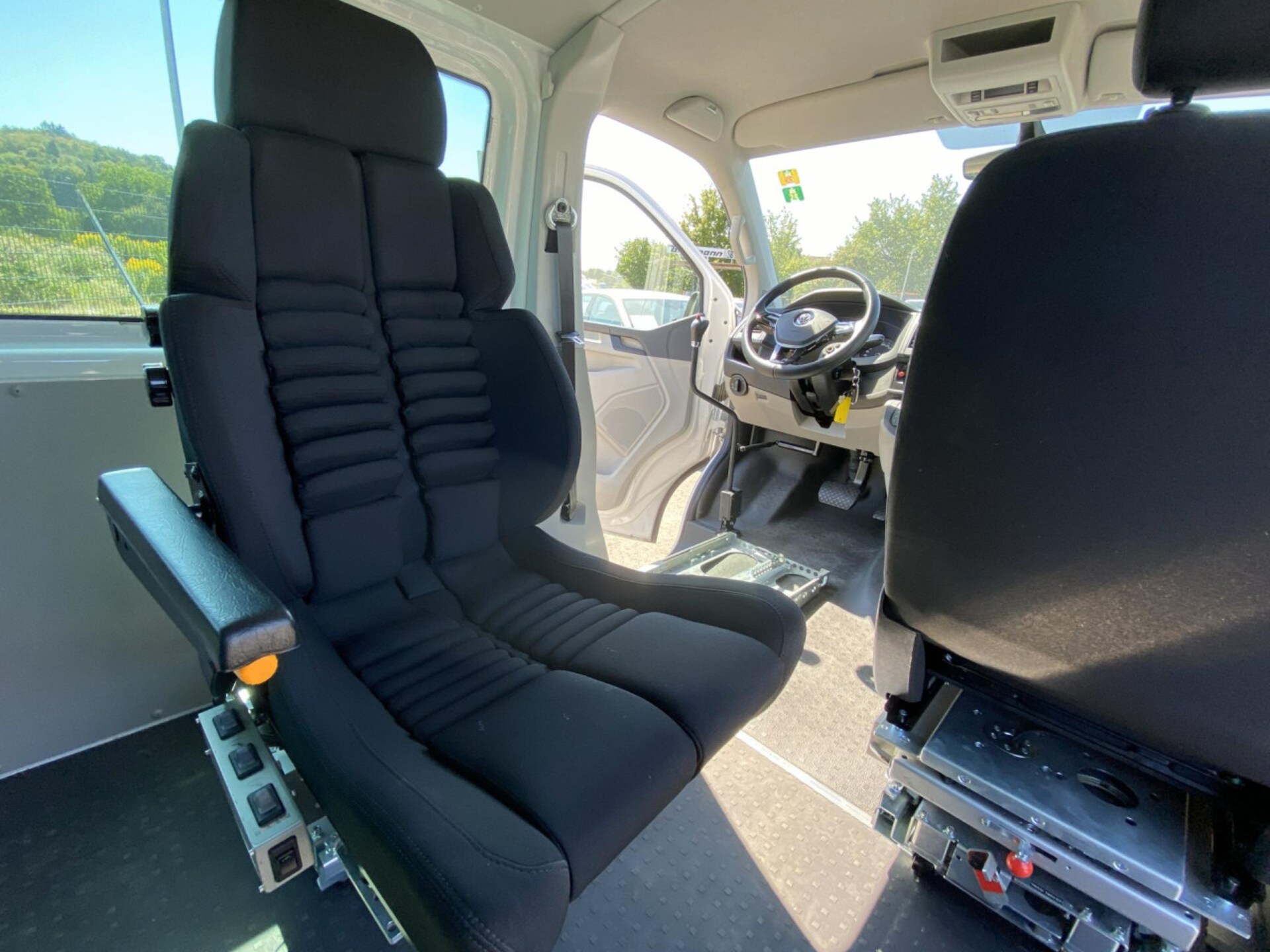 Volkswagen T6 Transporter Kombi kurzer Radstand