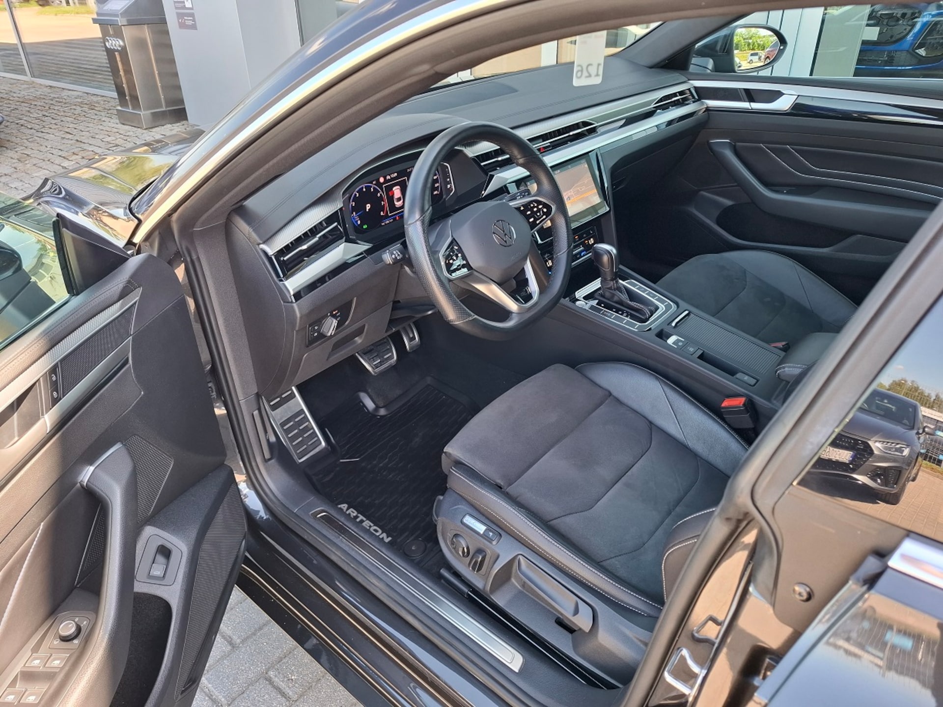 Volkswagen Arteon R-Line