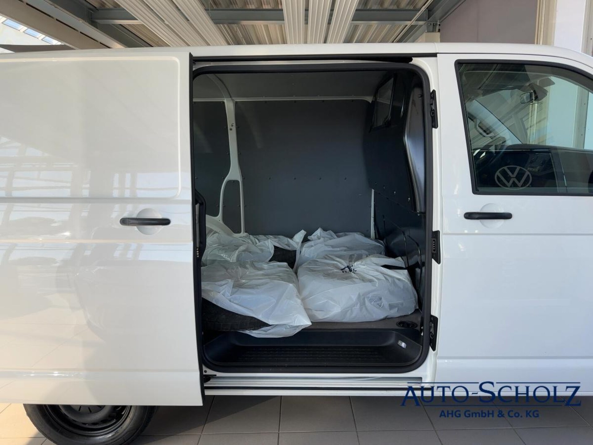 Volkswagen T6.1 Transporter Kasten kurzer Radstand