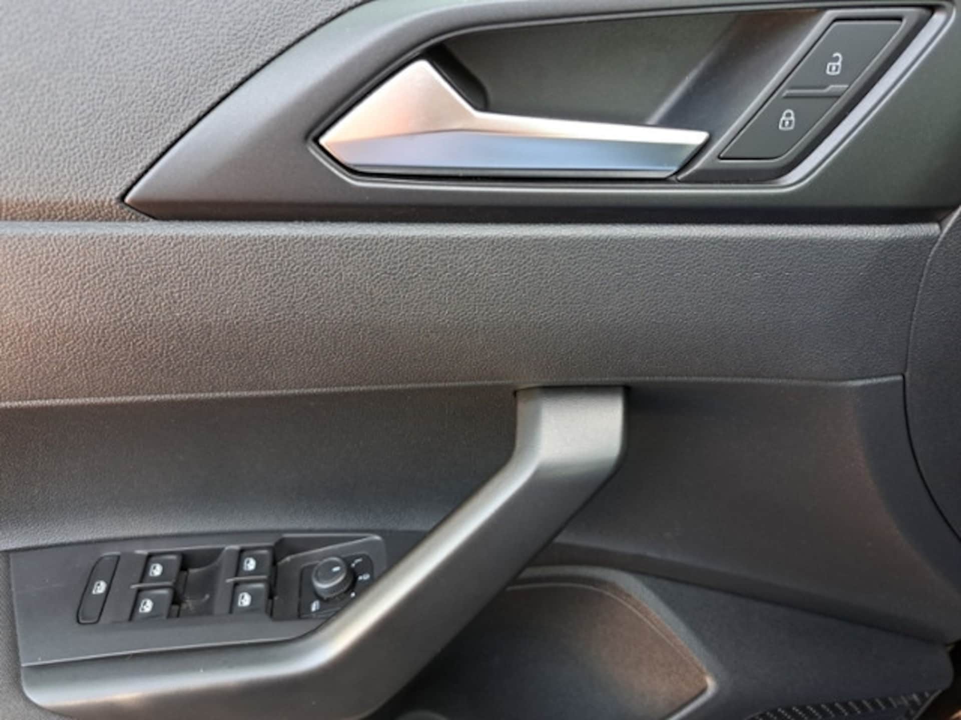 Volkswagen Polo Basis-Modell