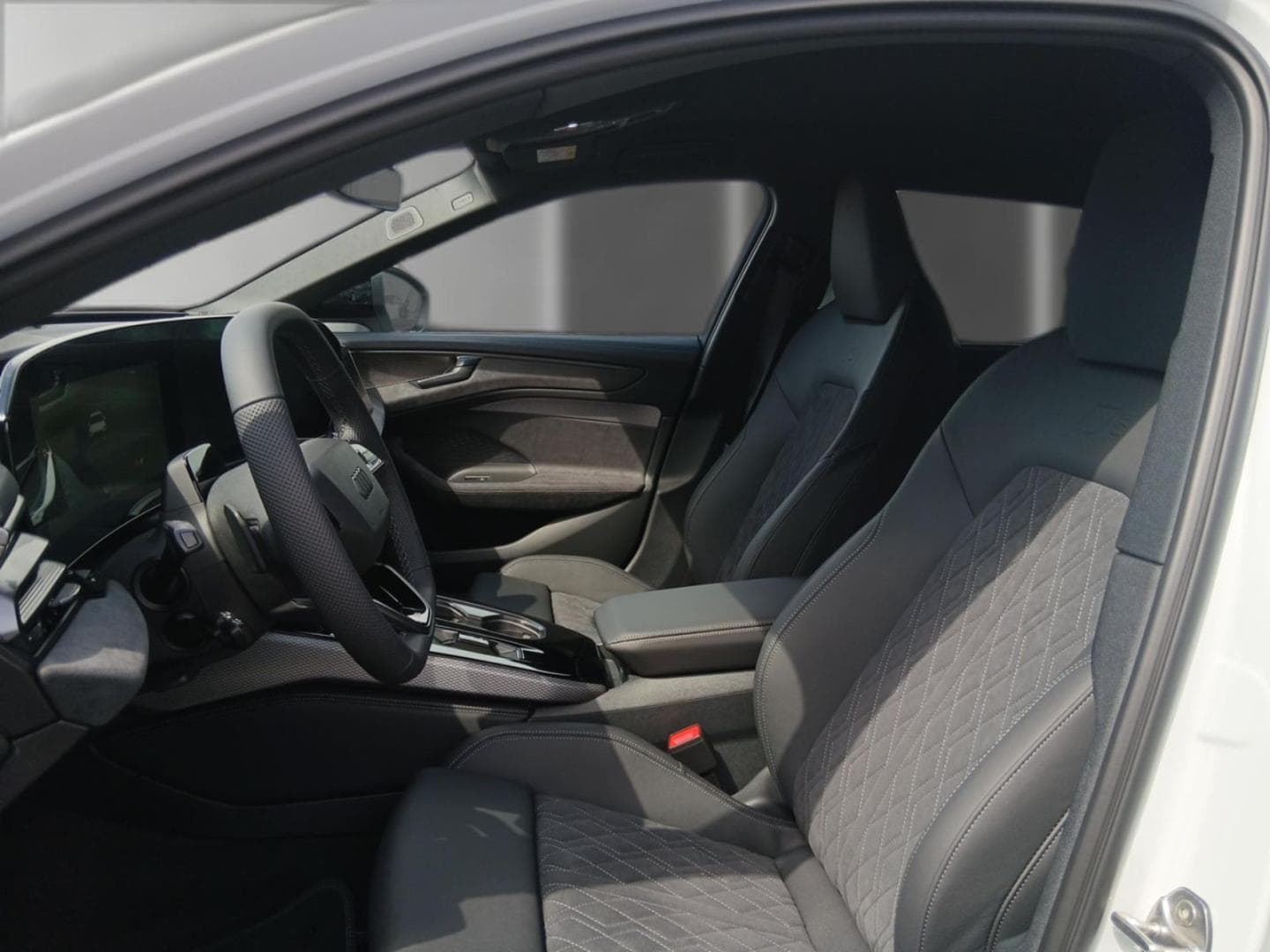 Bild über Audi A6 Avant e-hybrid edition one e-hybrid quattro 270 kW S tronic - für weitere Informationen kontaktieren Sie den Audi Partner
