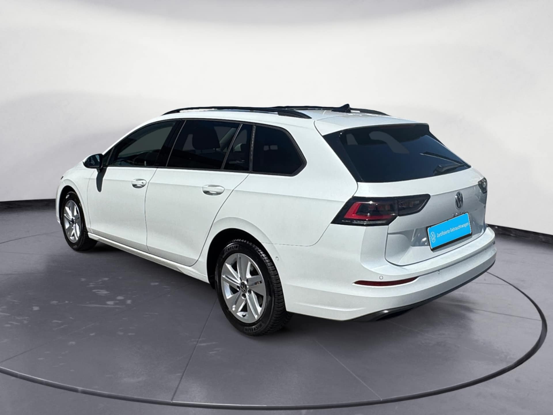 Volkswagen Golf Variant Life