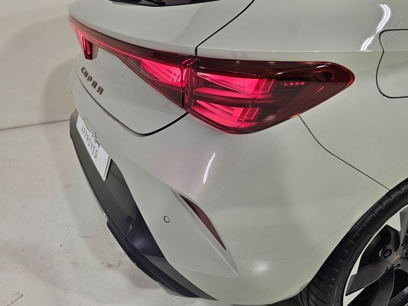 CUPRA Leon León 1.5 eTSI DSG 110 kW (150 CV) — photo 12