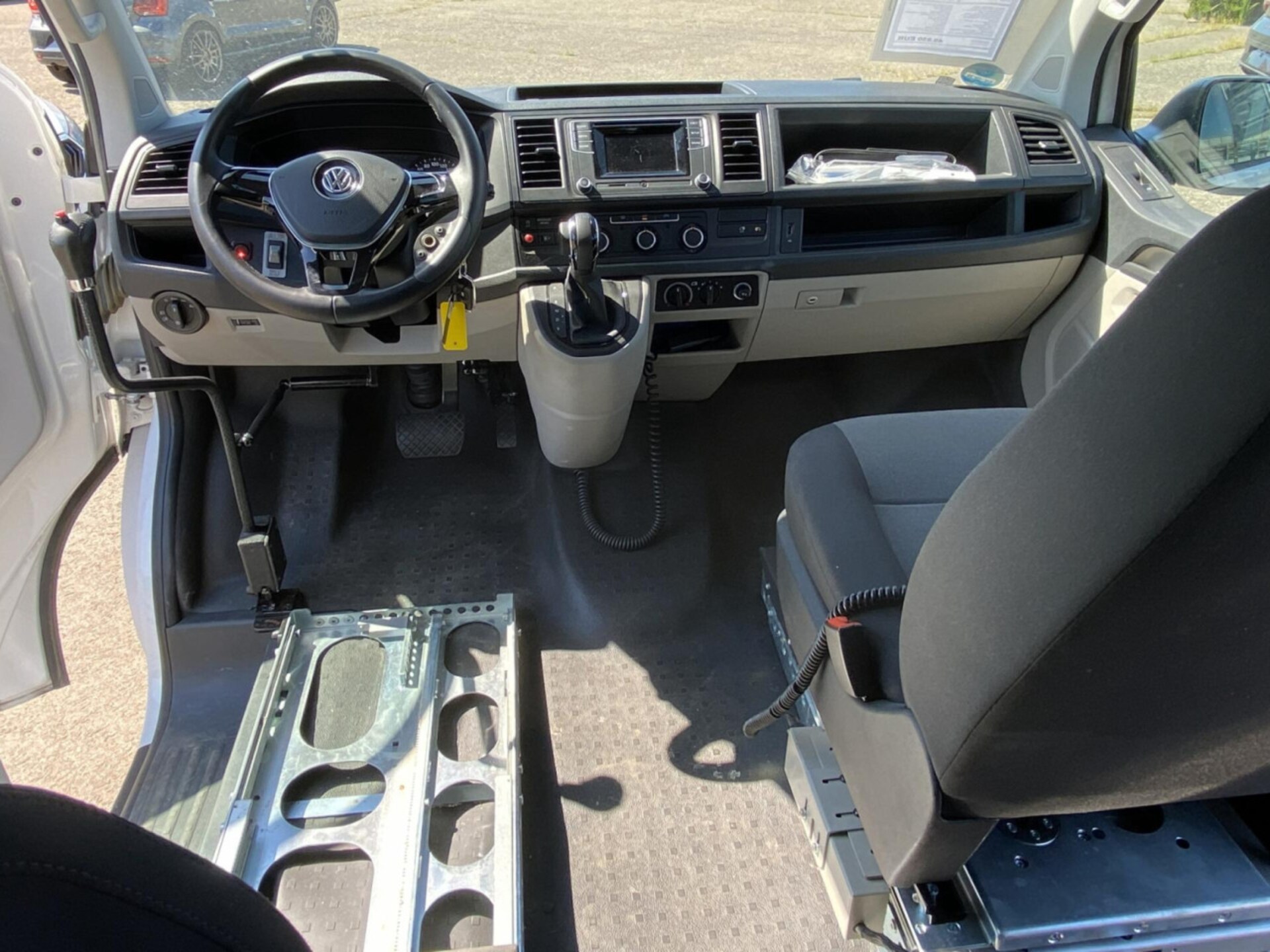 Volkswagen T6 Transporter Kombi kurzer Radstand