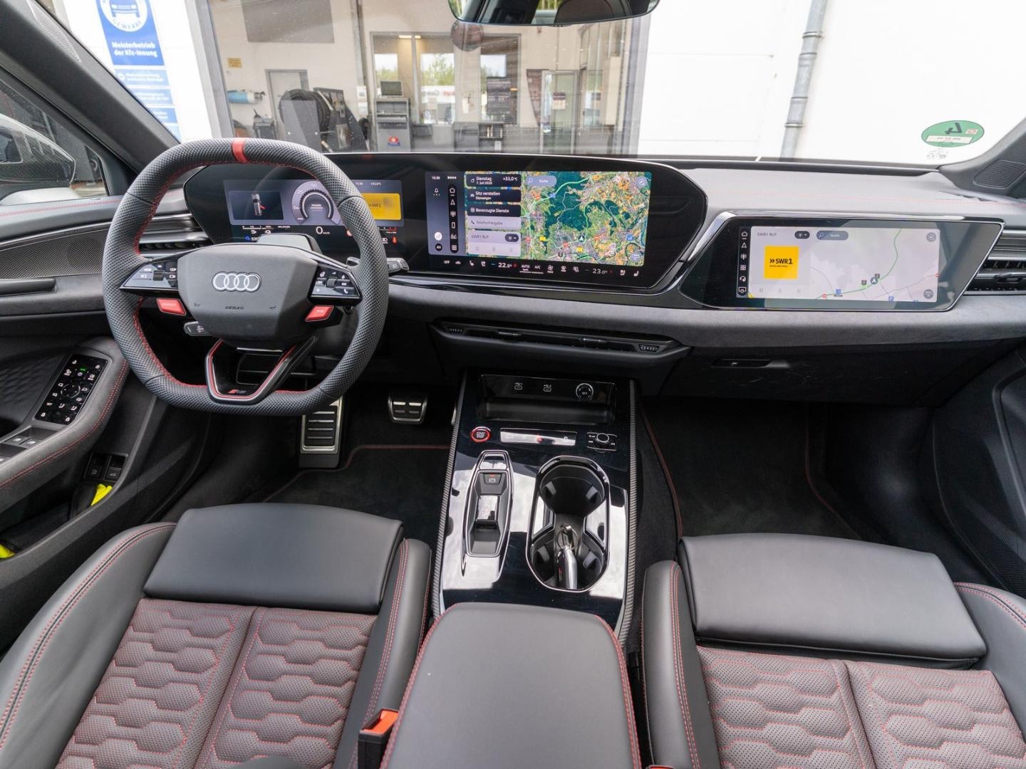 Bild über Audi RS 5 Avant TFSI quattro 470 kW tiptronic - für weitere Informationen kontaktieren Sie den Audi Partner
