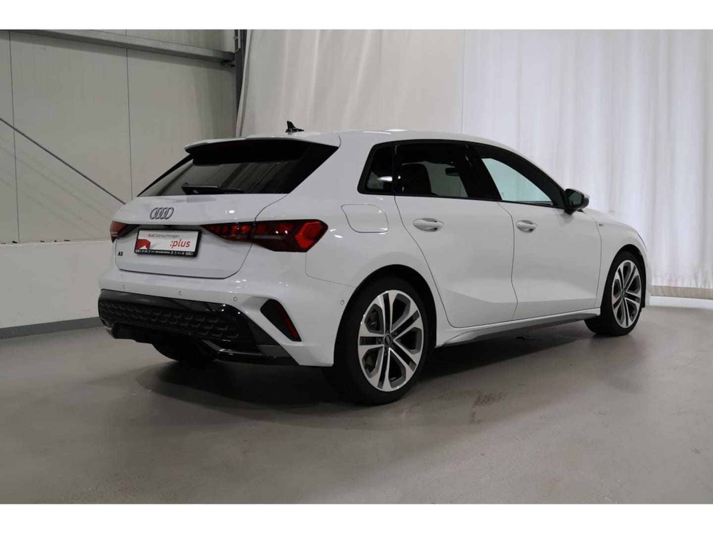 Bild über Audi A3 Sportback S line 35 TDI S tronic - für weitere Informationen kontaktieren Sie den Audi Partner