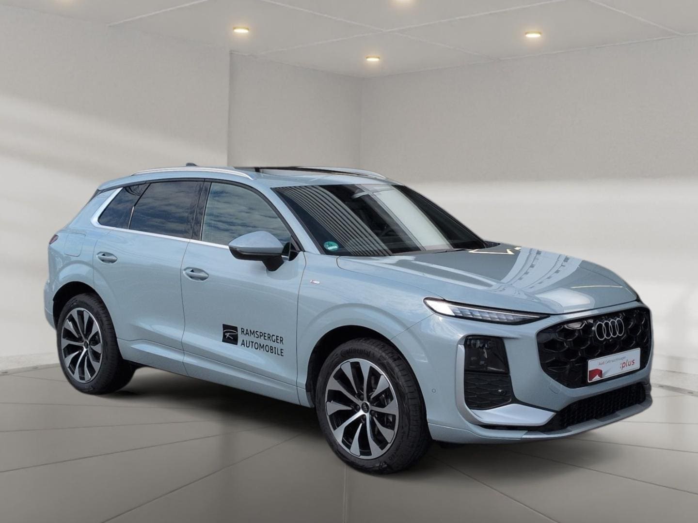 Bild über Audi Q3 SUV TFSI 110 kW S tronic - für weitere Informationen kontaktieren Sie den Audi Partner
