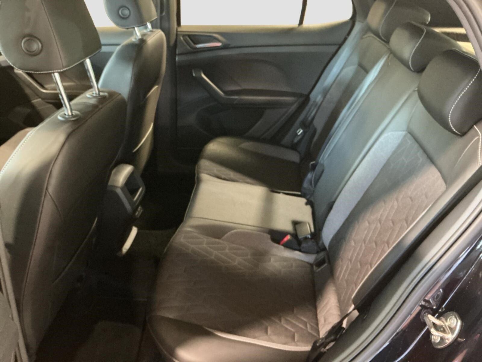 Volkswagen T-Cross – Bild 11