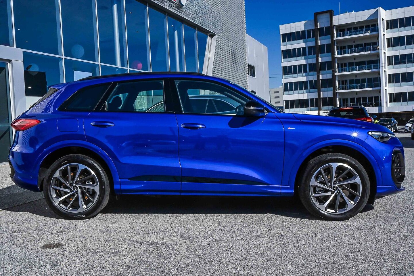 Image about Audi Q5 SUV TDI quattro 150 kW sport