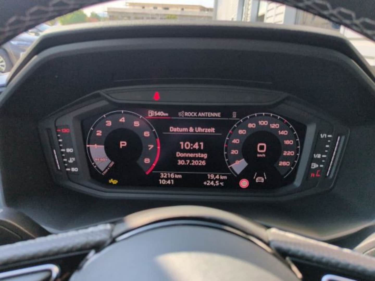 Bild über Audi A1 allstreet 30 TFSI S tronic - für weitere Informationen kontaktieren Sie den Audi Partner