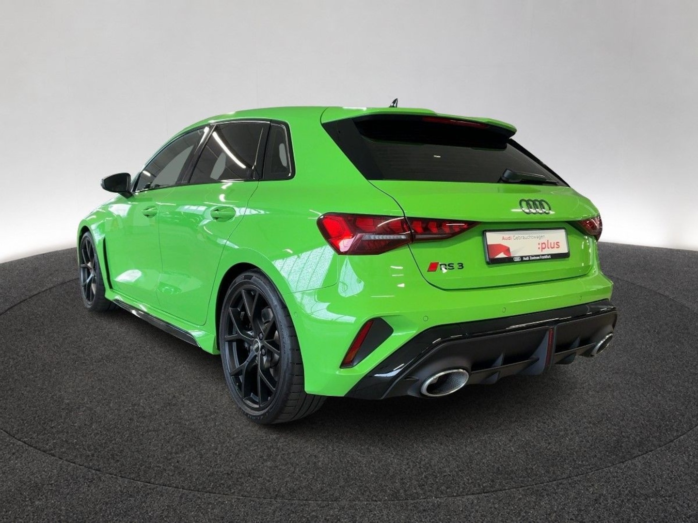 Bild über Audi RS 3 Sportback TFSI quattro S tronic - für weitere Informationen kontaktieren Sie den Audi Partner