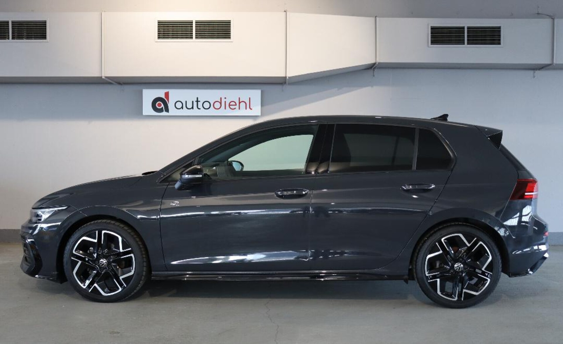 Volkswagen Golf R-Line
