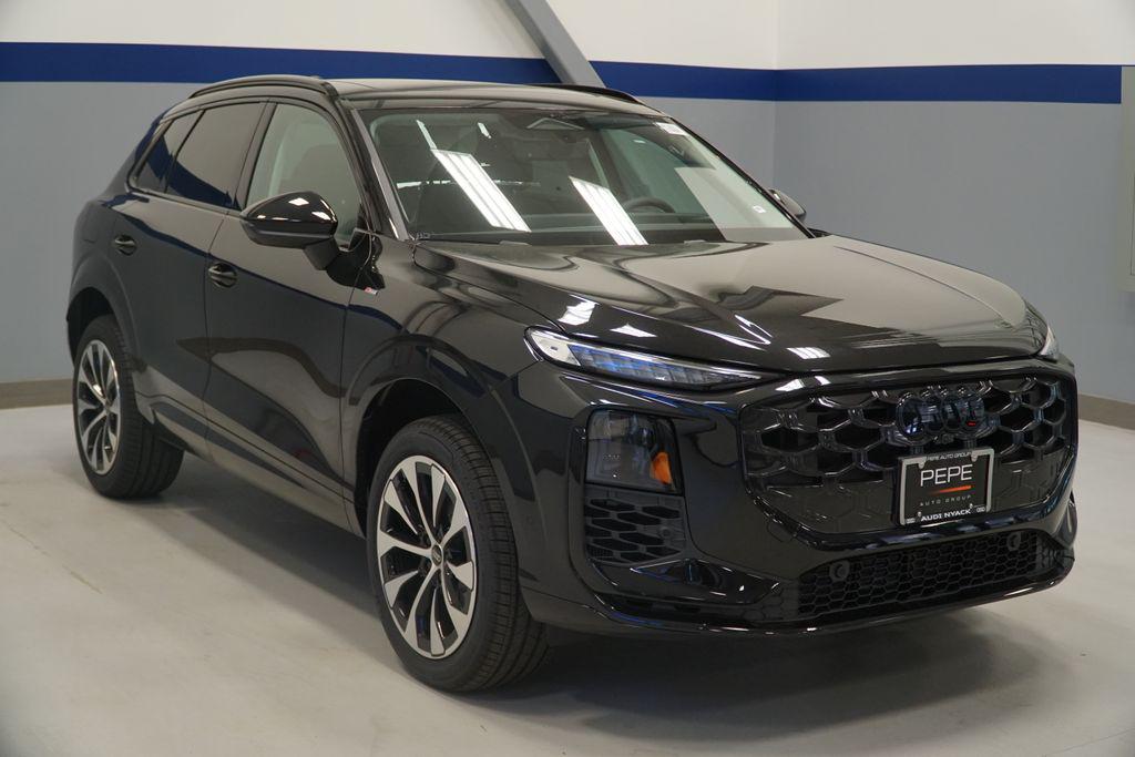 2026 Audi Q3 S line quattro's photo