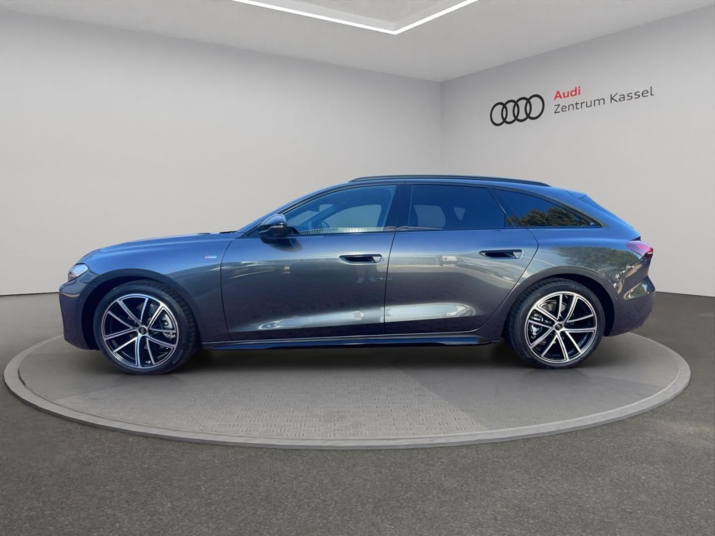 Bild über Audi A5 Avant TFSI 110 kW S tronic - für weitere Informationen kontaktieren Sie den Audi Partner