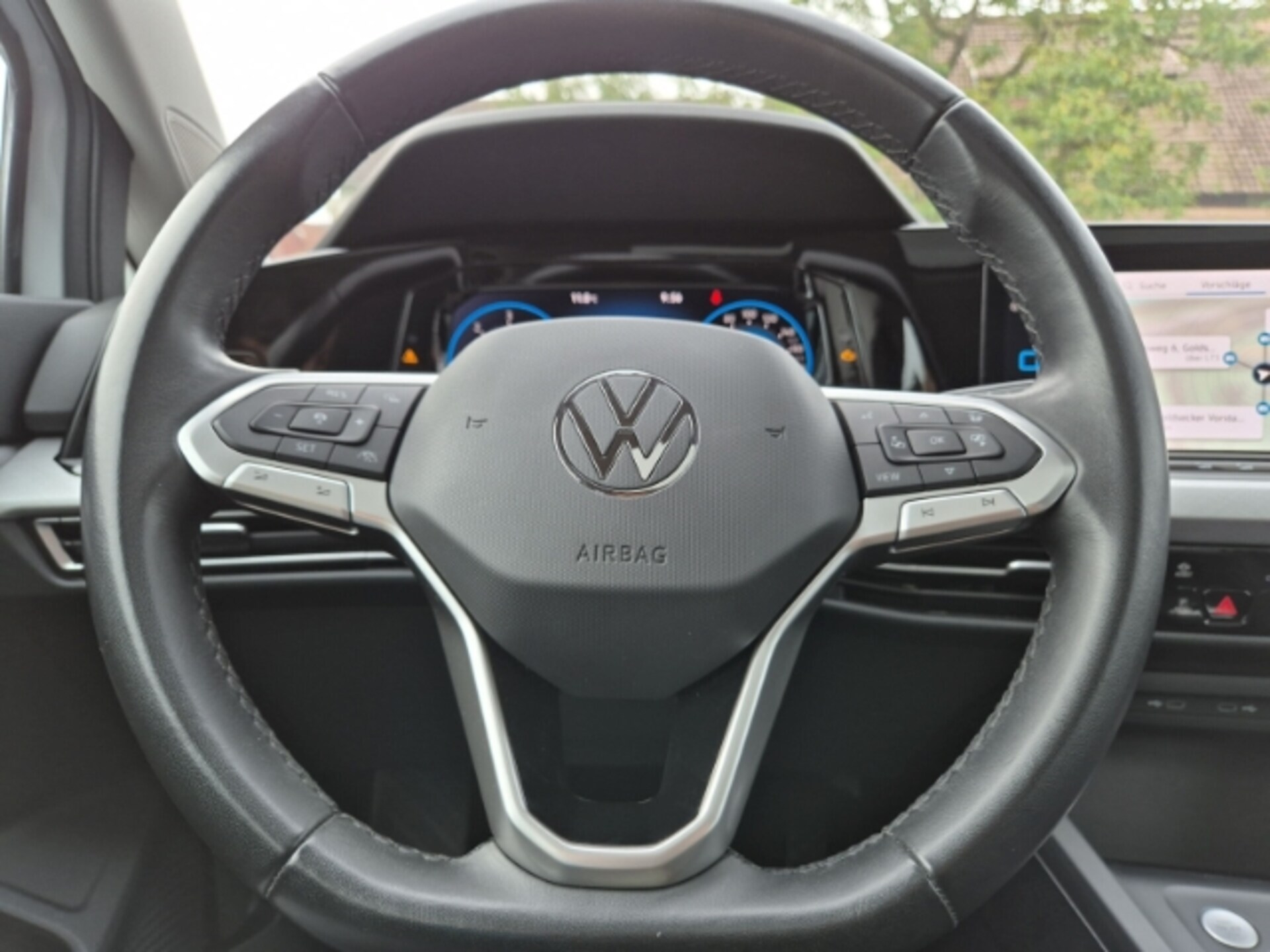 Volkswagen Golf Life