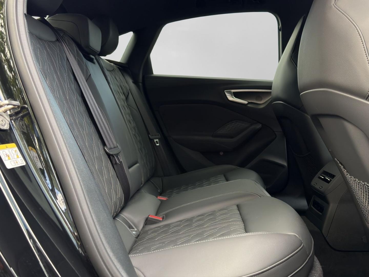 Bild über Audi S5 Limousine edition one TFSI 270 kW S tronic - für weitere Informationen kontaktieren Sie den Audi Partner