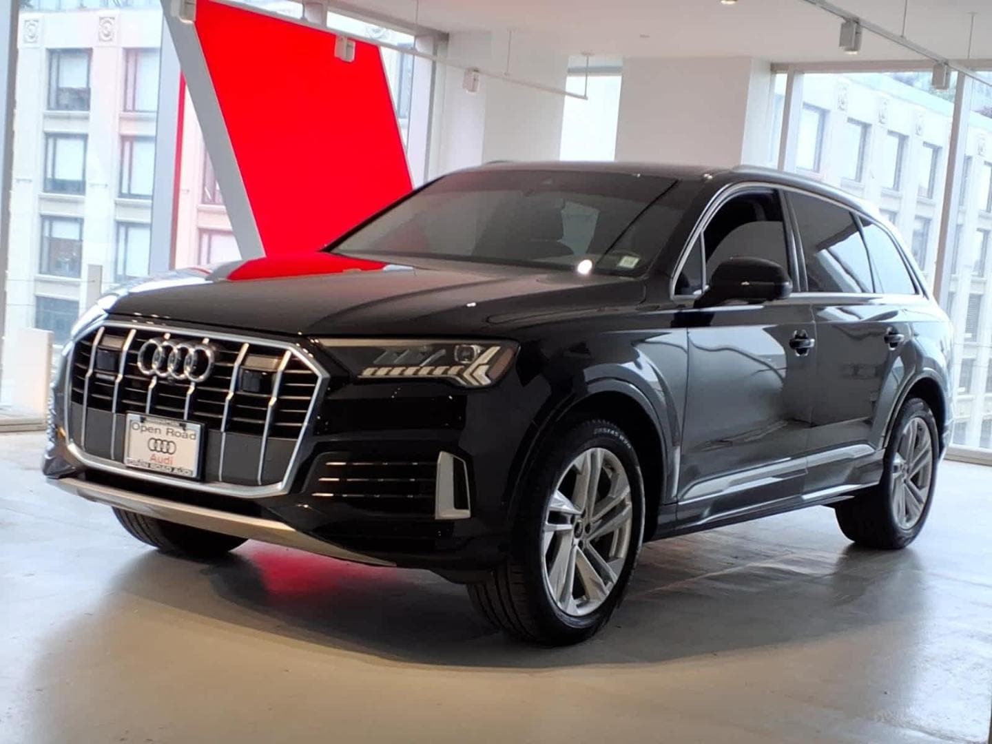 2023 Audi Q7 55 Premium Plus quattro Tiptronic's photo