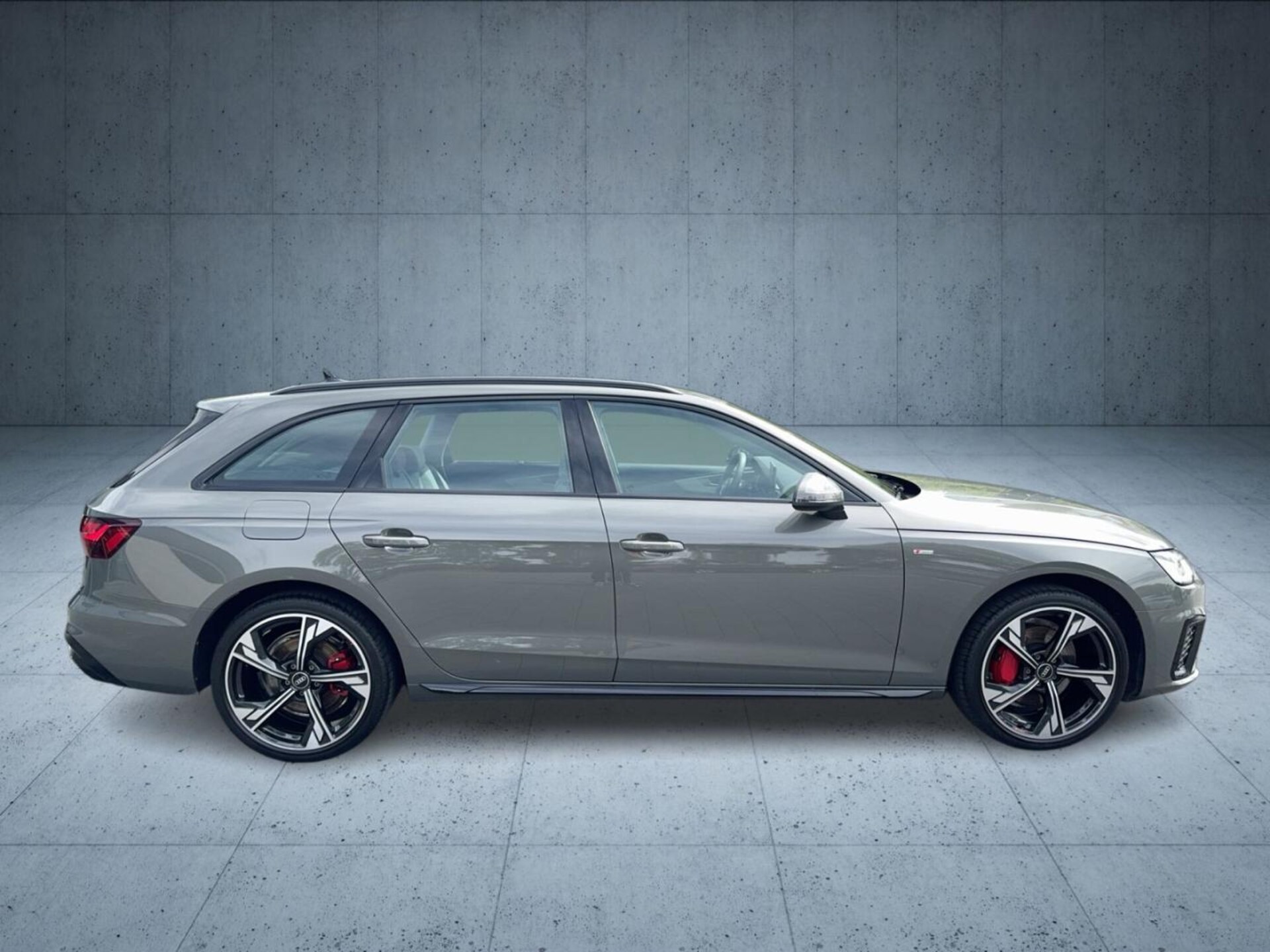 Audi A4 Avant S line