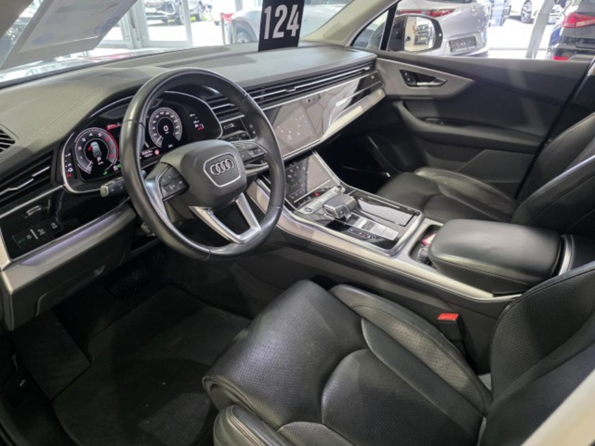 Audi Q7 SUV TFSI e S line