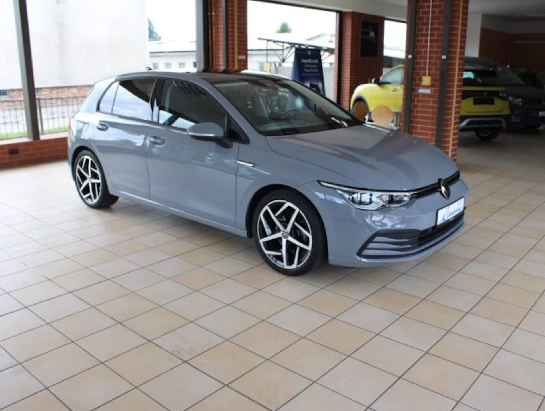Volkswagen Golf Life