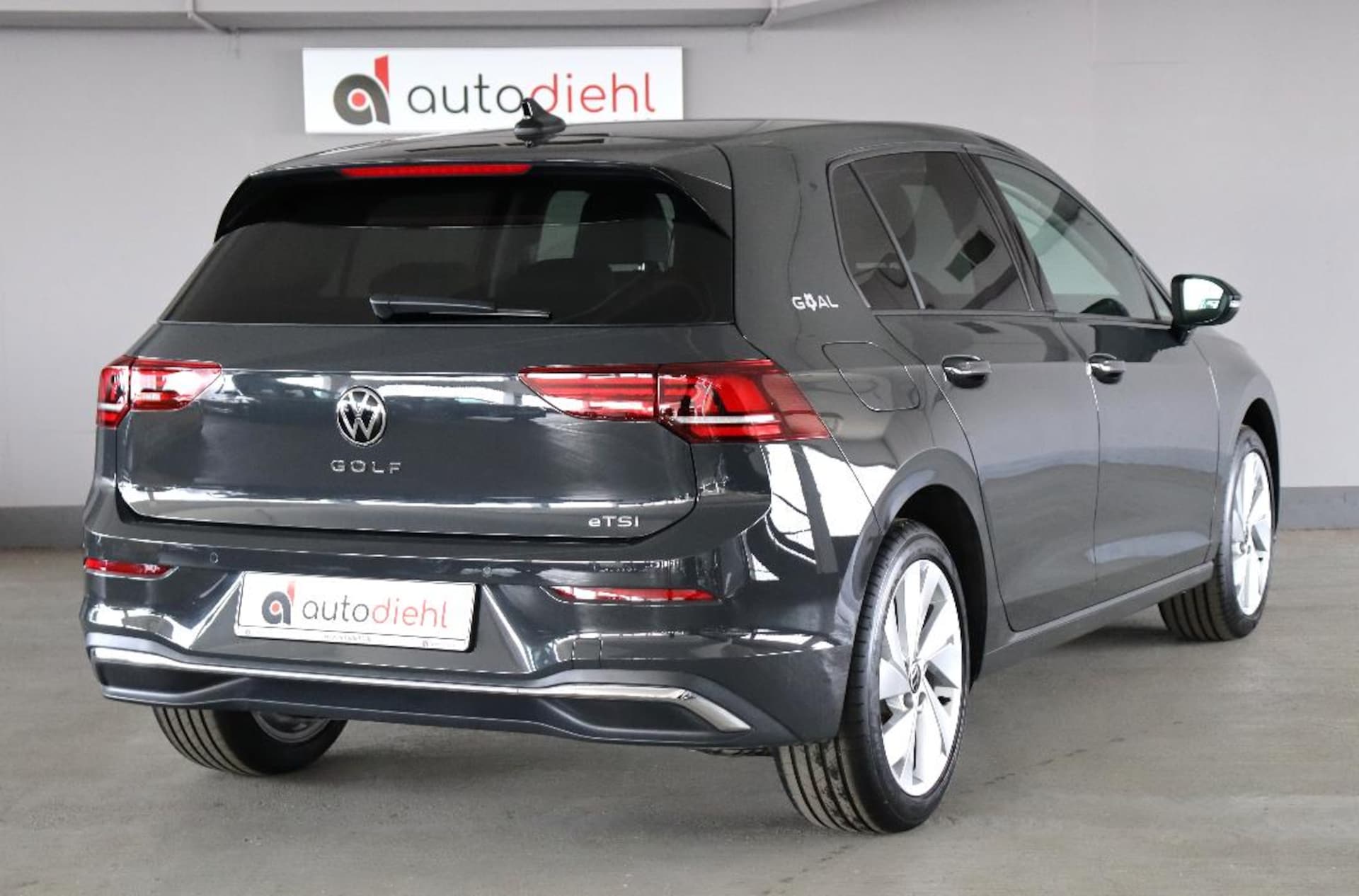 Volkswagen Golf Life