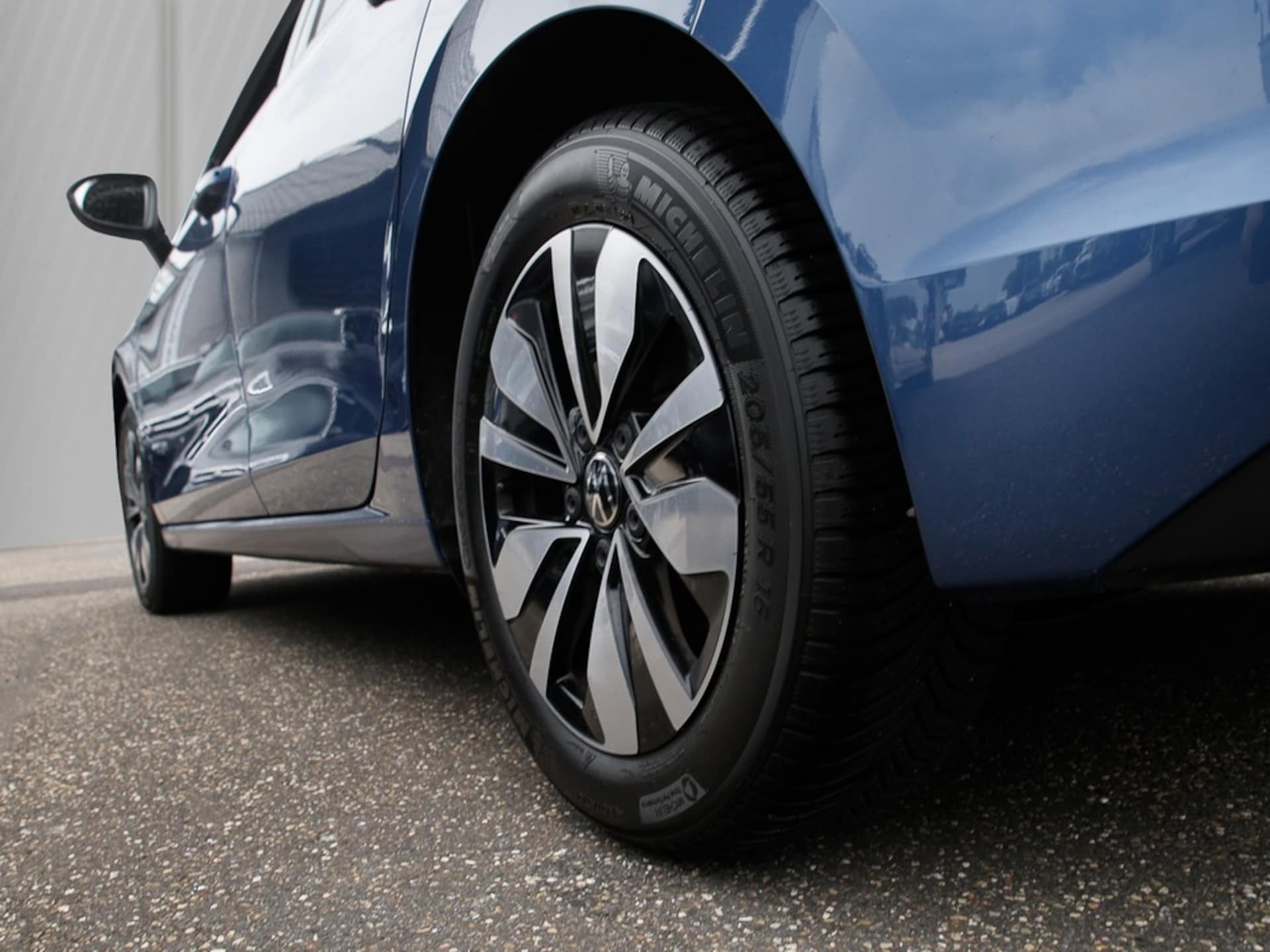 Volkswagen Golf Life