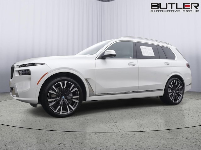 2027 BMW X7
