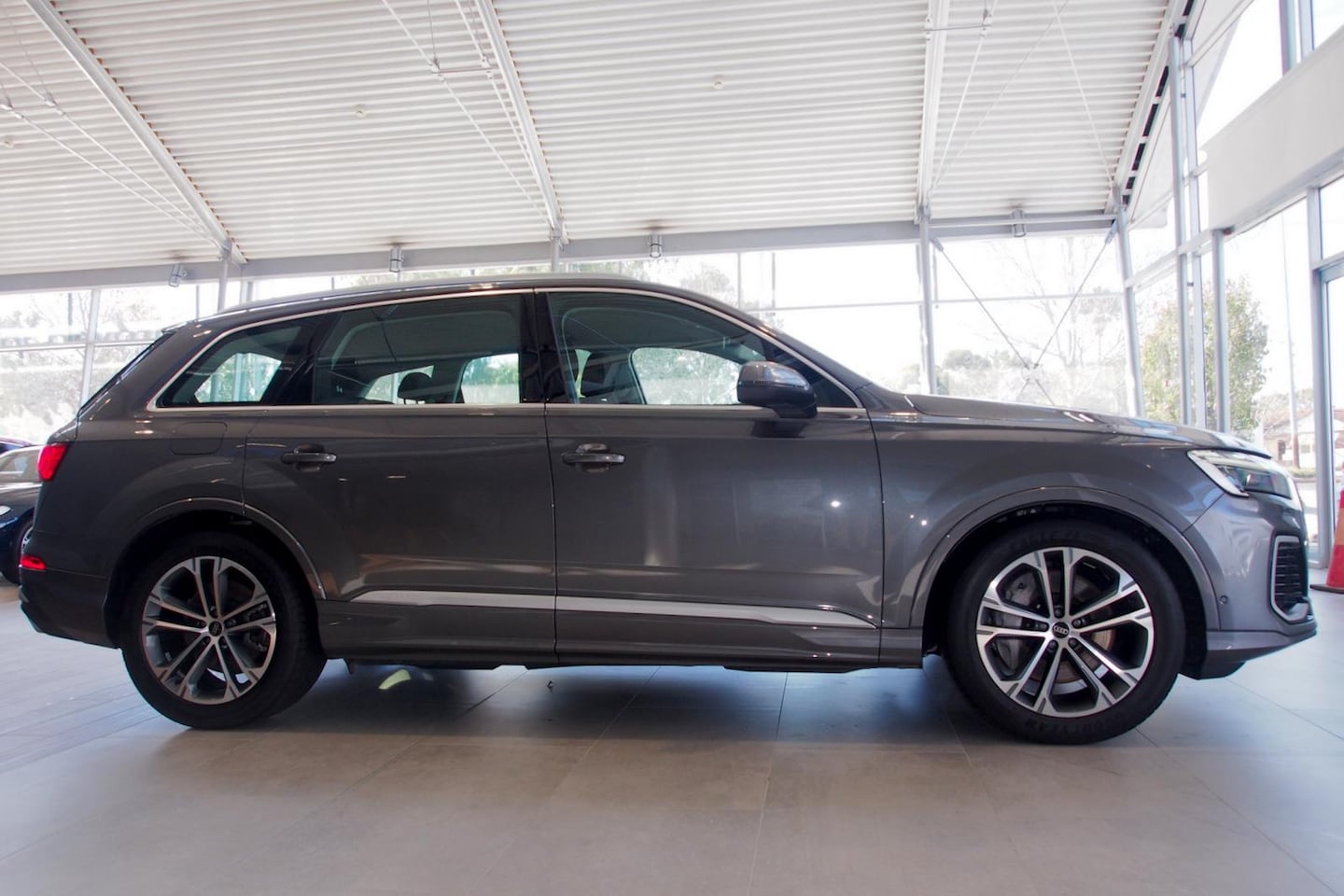 Image about Audi Q7 45 TDI quattro tiptronic