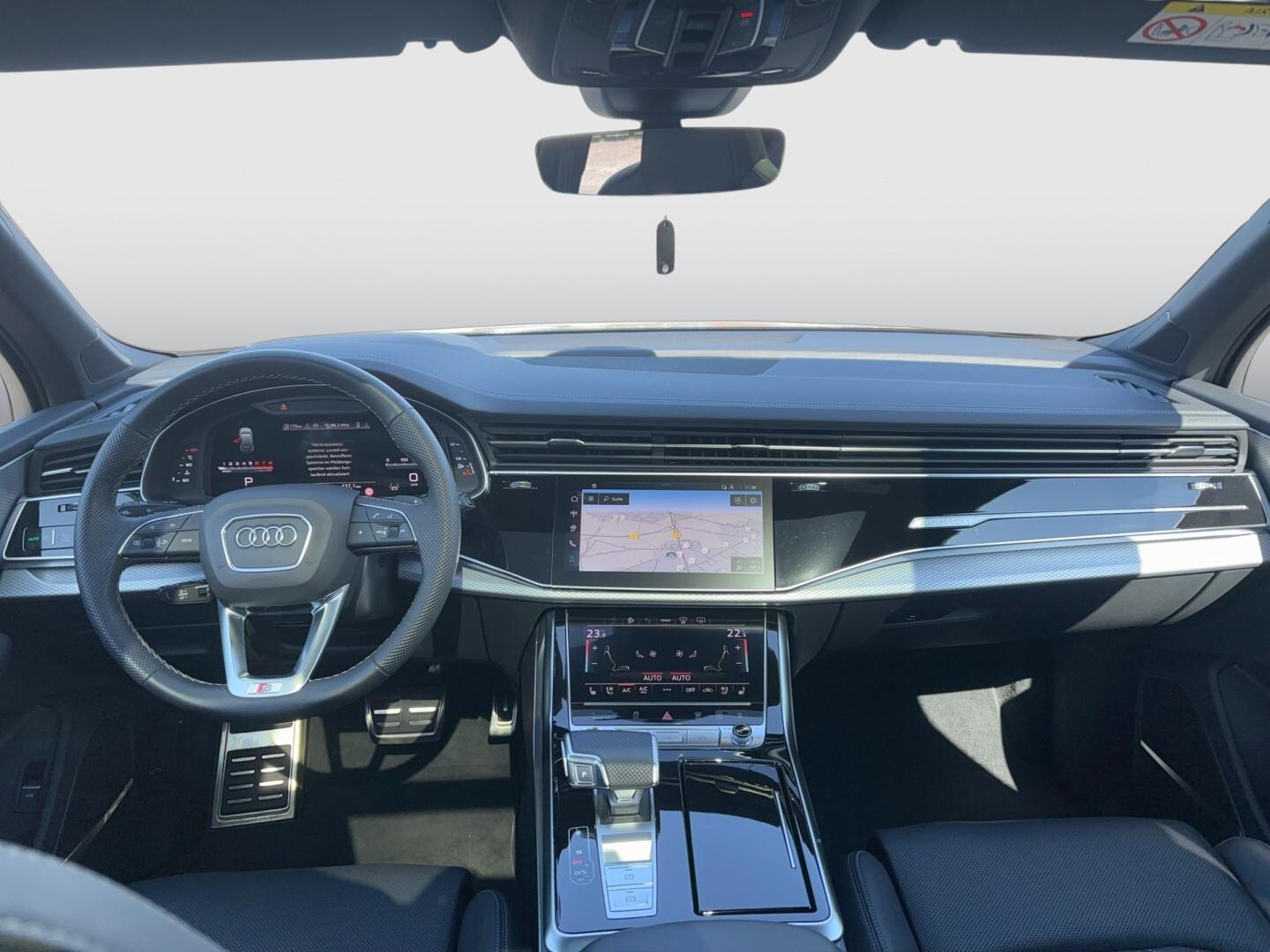Bild über Audi SQ7 SUV TFSI quattro tiptronic - für weitere Informationen kontaktieren Sie den Audi Partner
