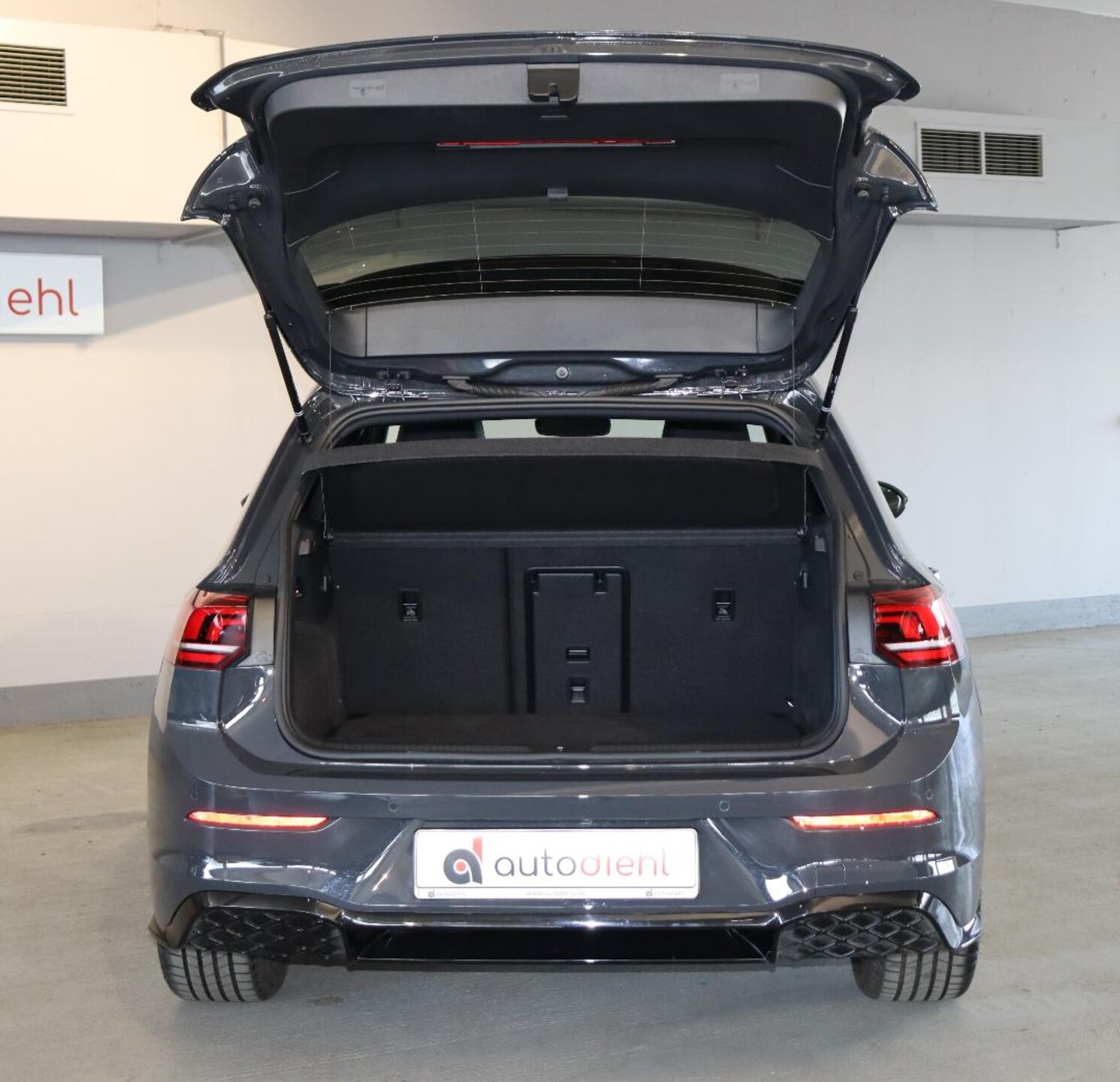 Volkswagen Golf R-Line