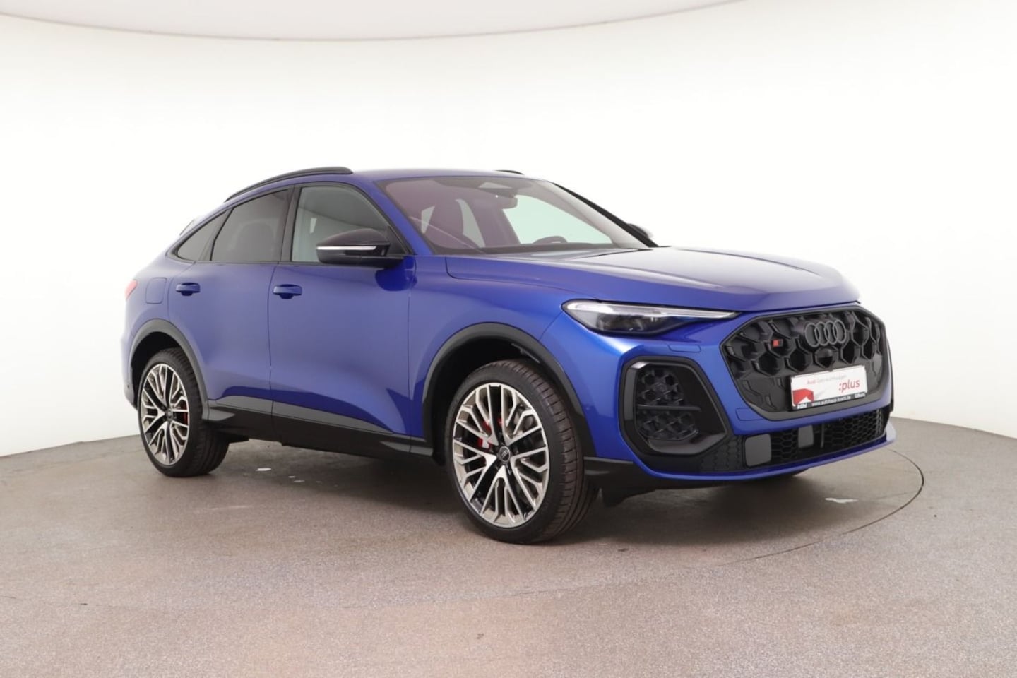 Bild über Audi SQ5 Sportback edition one mit Akzenten mythosschwarz TFSI 270 kW S tronic - für weitere Informationen kontaktieren Sie den Audi Partner