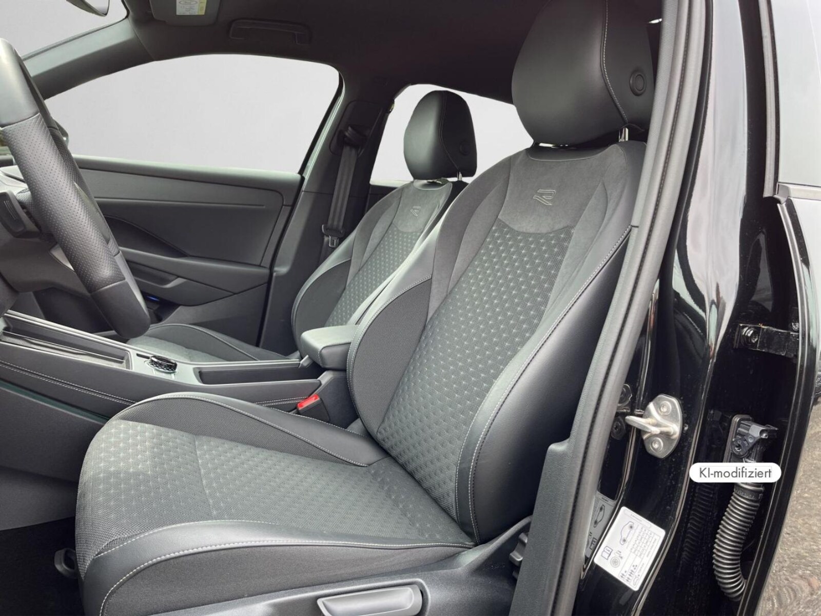 Volkswagen T-Roc – Bild 12
